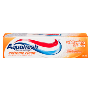 Aquafresh Extreme Clean Whitening Action Flouride Toothpaste 90 ml